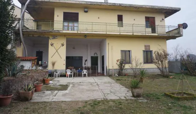 Fabbricati agricoli a Vigevano (Pavia) — foto 1