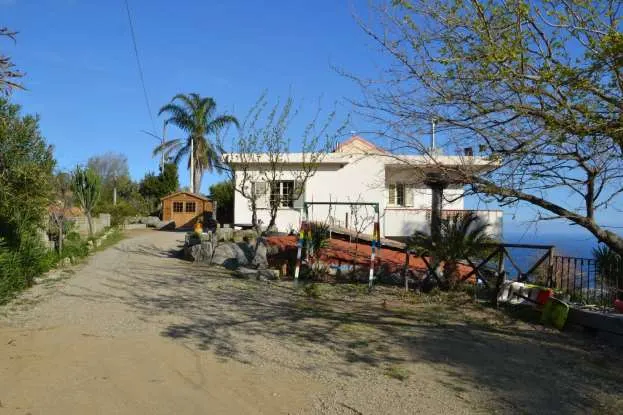 Appartamento a Montauro (Catanzaro) — foto 1