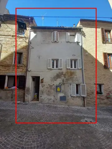 Abitazione ultrapopolare