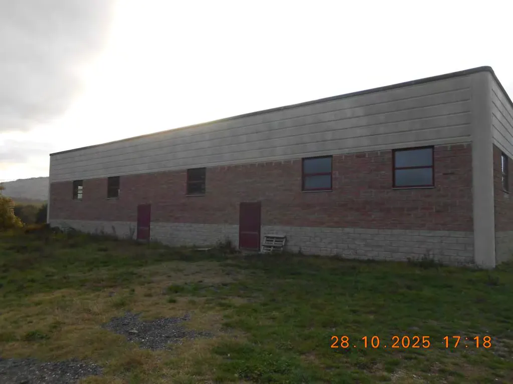 Fabbricati commerciali a Soveria Mannelli (Catanzaro) — foto 1