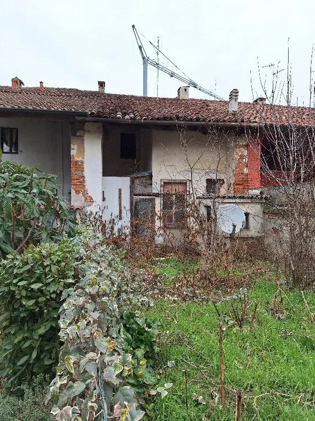 Fabbricati commerciali a Palazzo Pignano (Cremona) — foto 1