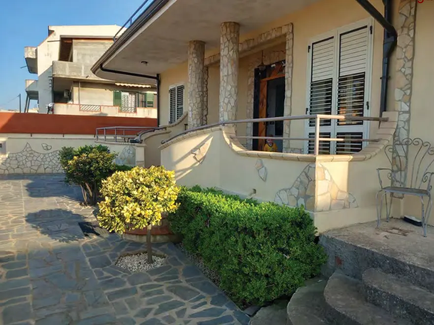 Villino a Gioia Tauro (Reggio di Calabria) — foto 1