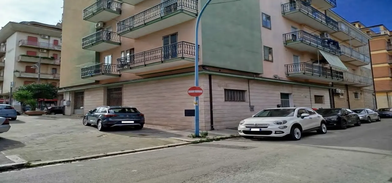 Deposito a Lavello (Potenza) — foto 1