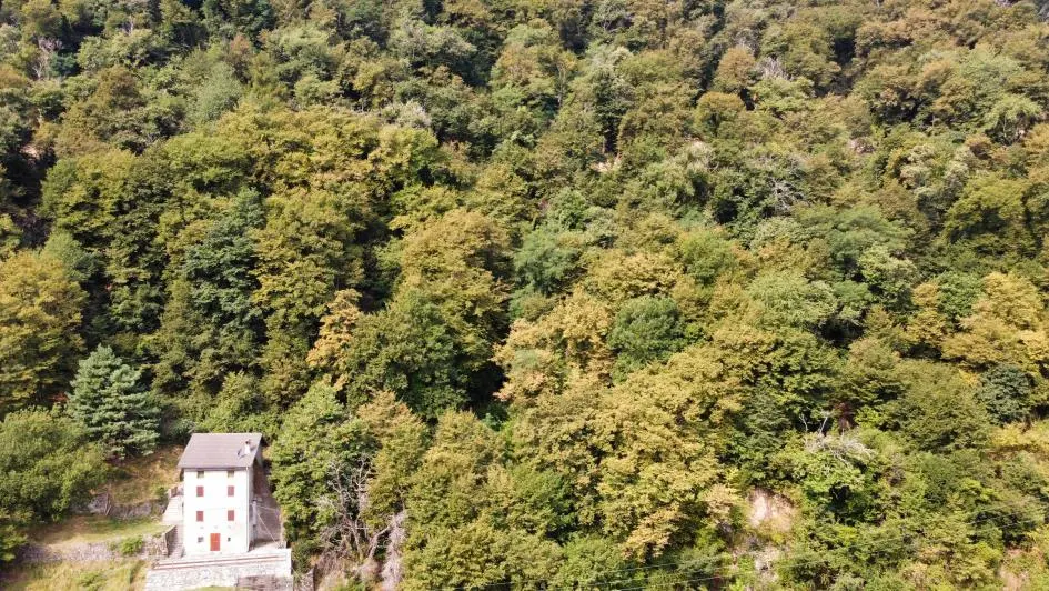 Terreno a Brienno (Como) — foto 1