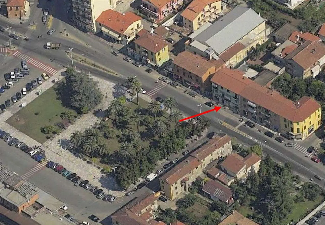 Negozi botteghe a Massa (Massa-Carrara) — foto 1
