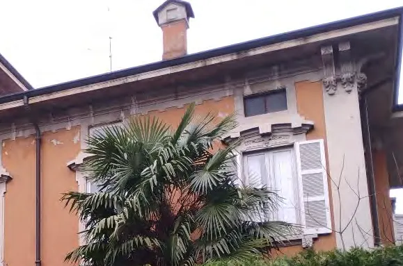 Villa a Besozzo (Varese) — foto 1
