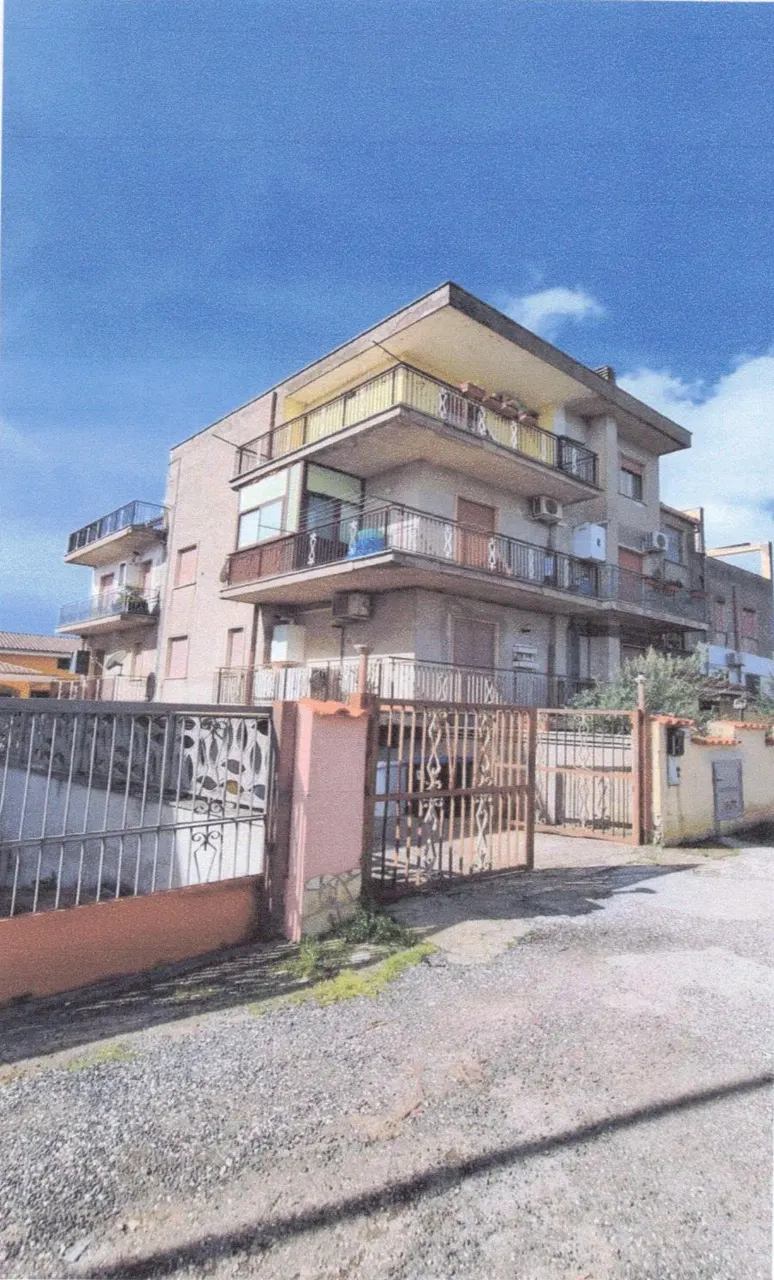 Garage autorimessa a Nettuno (Roma) — foto 1