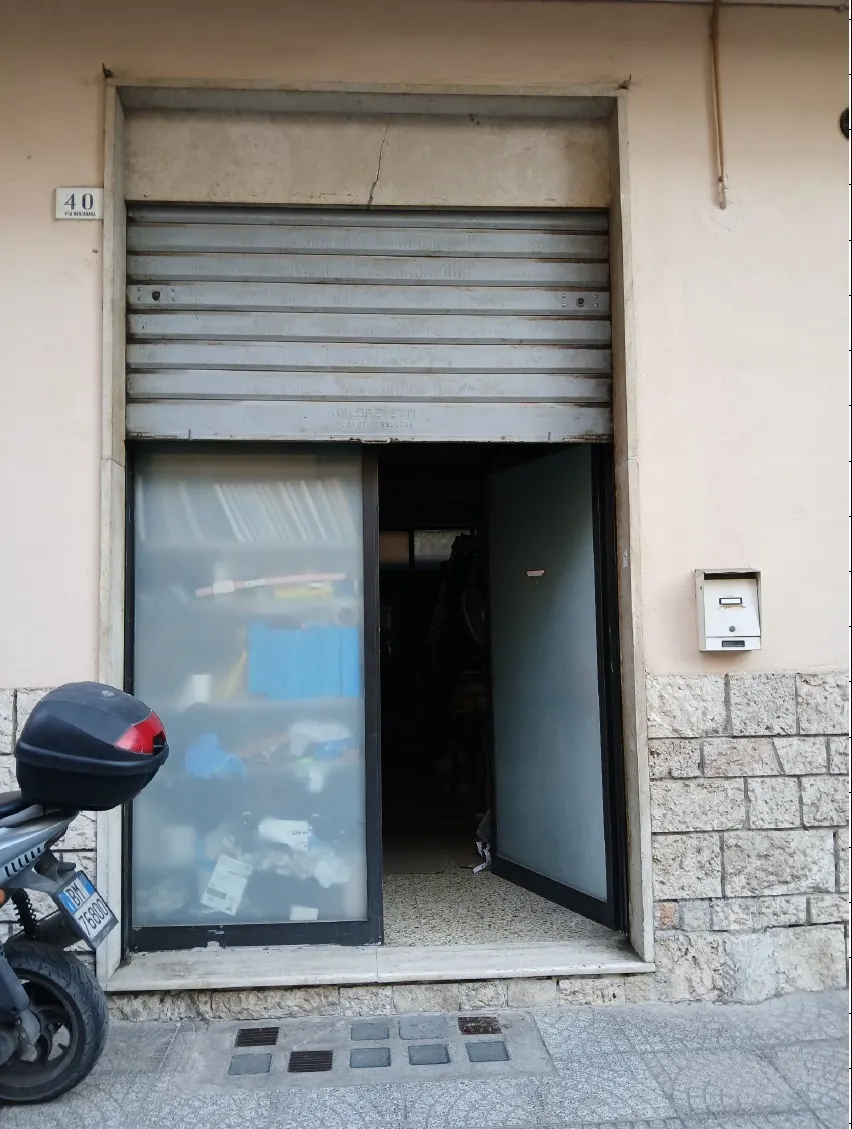 Negozi botteghe a Terni (Terni) — foto 1