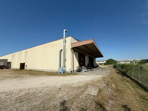 Fabbricati costruiti per esigenze ind