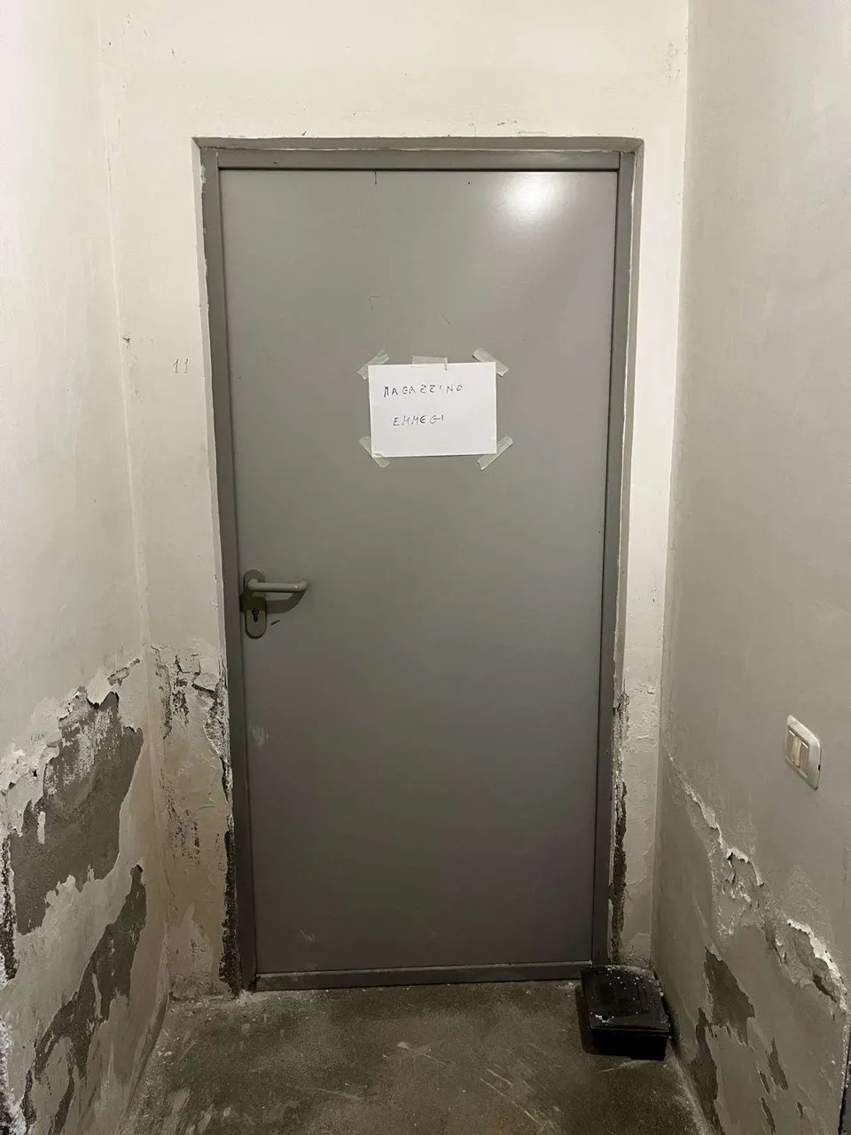 Magazzino a Roseto degli Abruzzi (Teramo) — foto 1