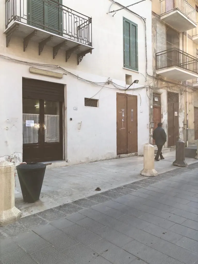 Negozio a Ravanusa (Agrigento) — foto 1