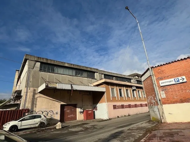 Fabbricati costruiti per esigenze ind a Oleggio (Novara) — foto 1