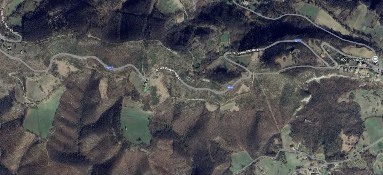 Terreno a Cortino (Teramo) — foto 1