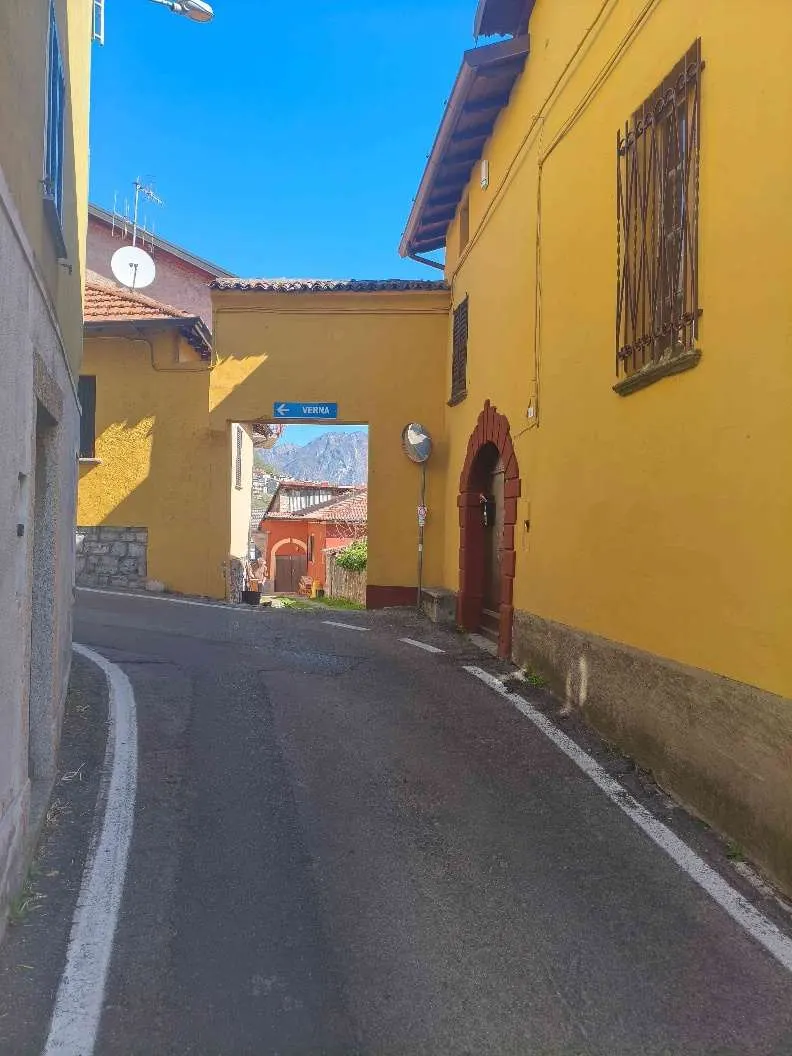 Appartamento a Alta Valle Intelvi (Como) — foto 1