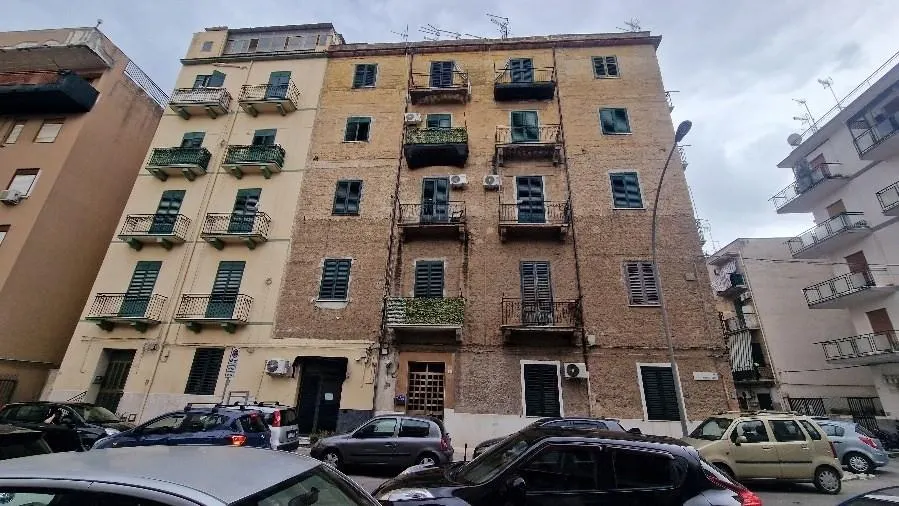 Appartamento a Palermo (Palermo) — foto 1