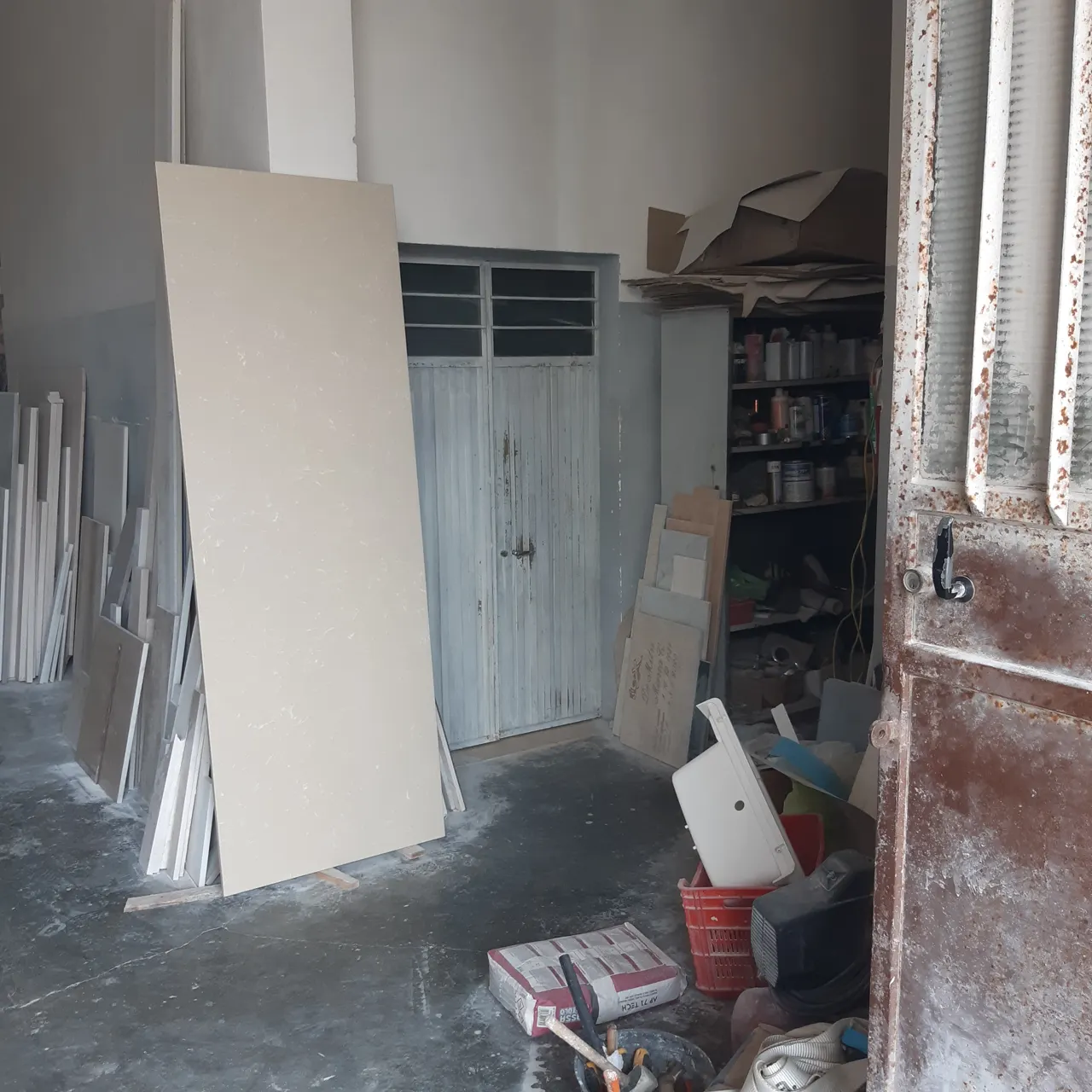Laboratorio artigiano a Caprarica di Lecce (Lecce) — foto 1
