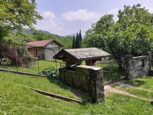 Appartamento a Montegrino Valtravaglia (Varese) — foto 1