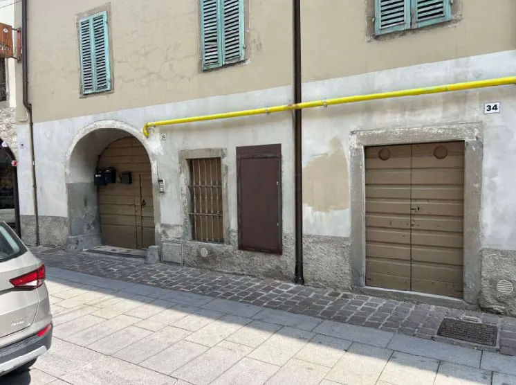 Garage autorimessa a Borgo di Terzo (Bergamo) — foto 1
