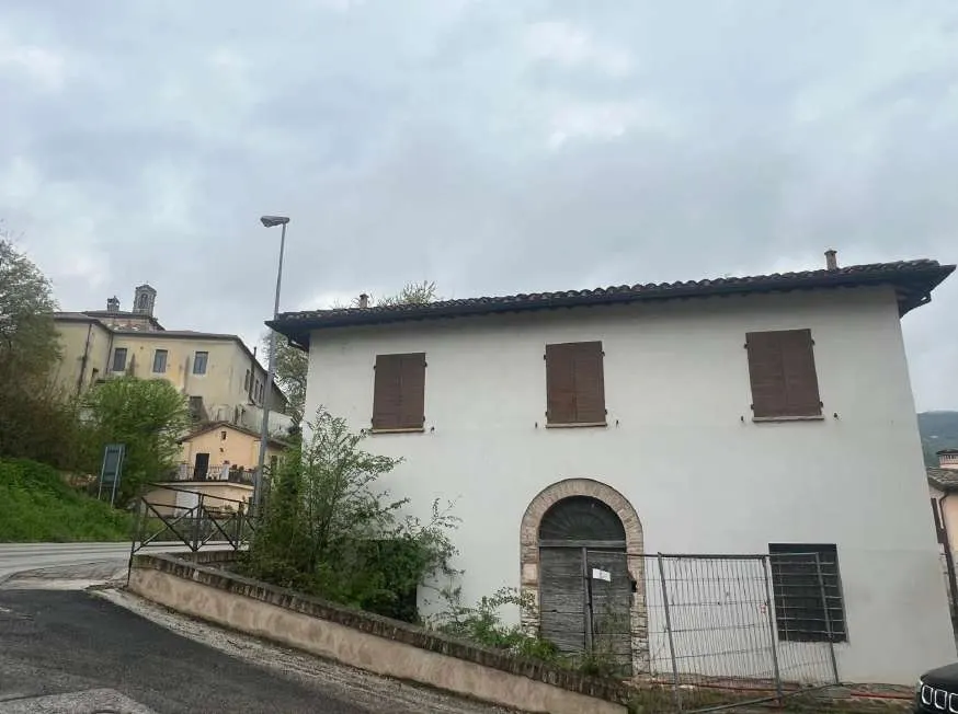 Appartamento a San Severino Marche (Macerata) — foto 1