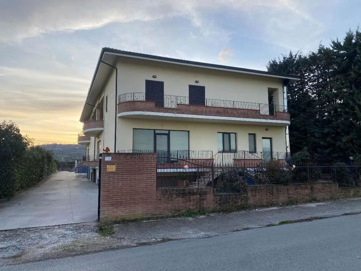 Appartamento civile a Campli (Teramo) — foto 1