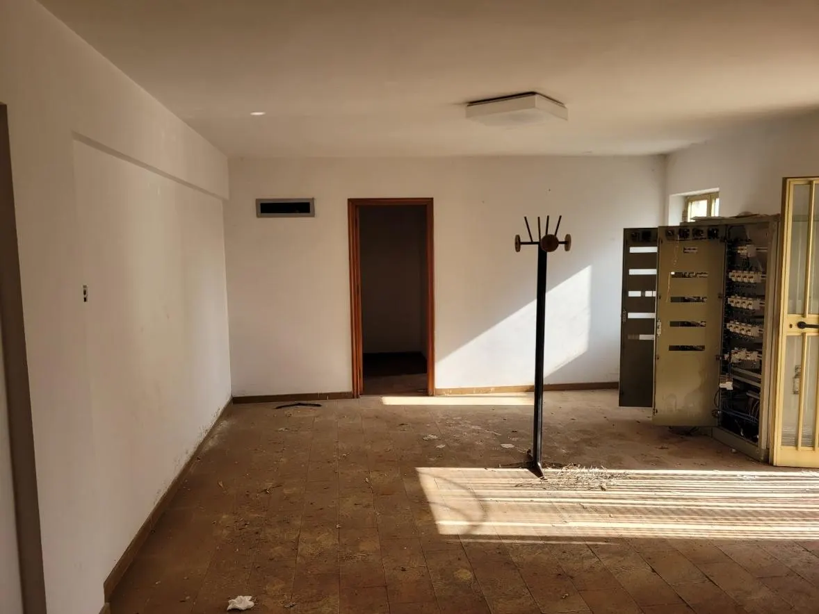 Magazzini e deposito a Pisticci (Matera) — foto 1