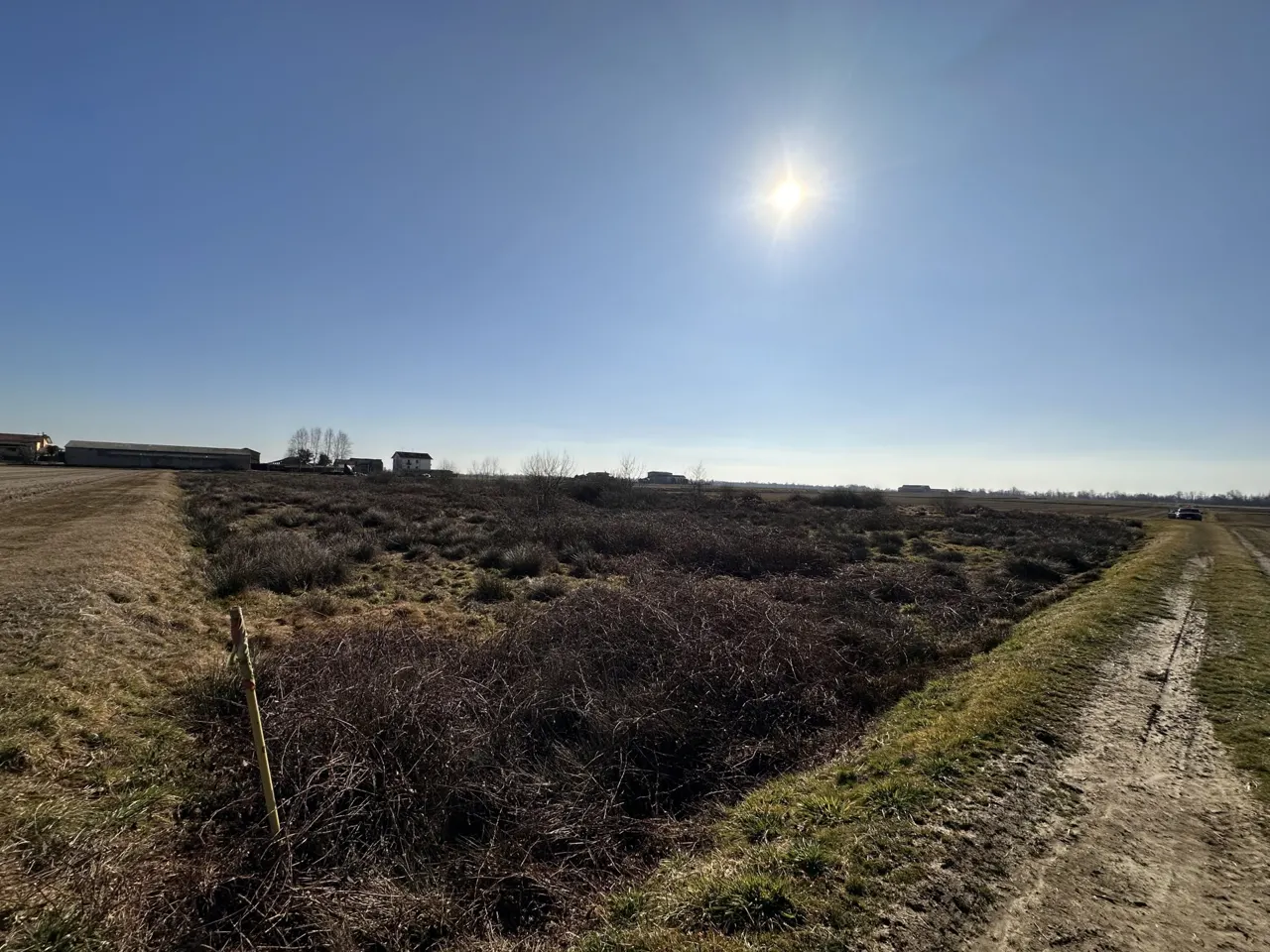Terreno a Gattinara (Vercelli) — foto 1