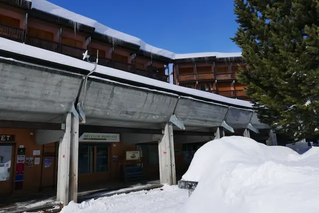Fabbricati commerciali a Sestriere (Torino) — foto 1