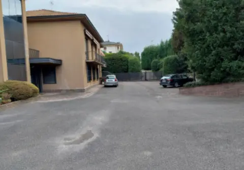 Fabbricati costruiti per esigenze ind