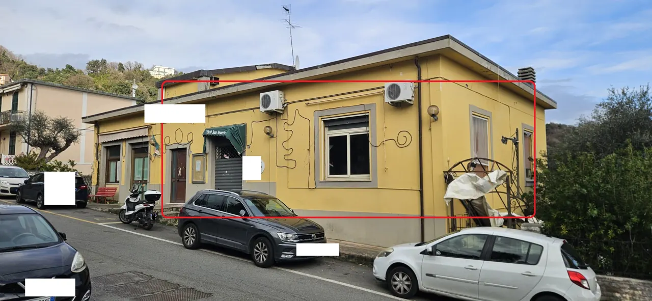 Fabbricati commerciali a La Spezia (La Spezia) — foto 1