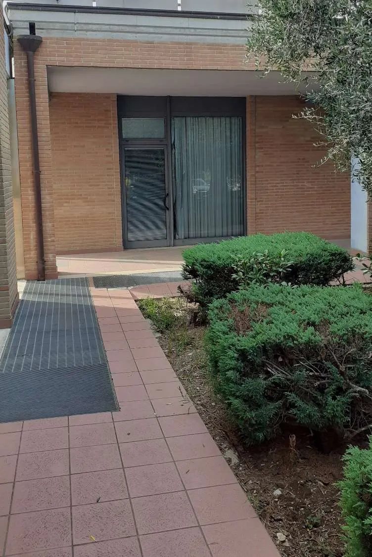 Uffici e studi a Mosciano Sant'Angelo (Teramo) — foto 1