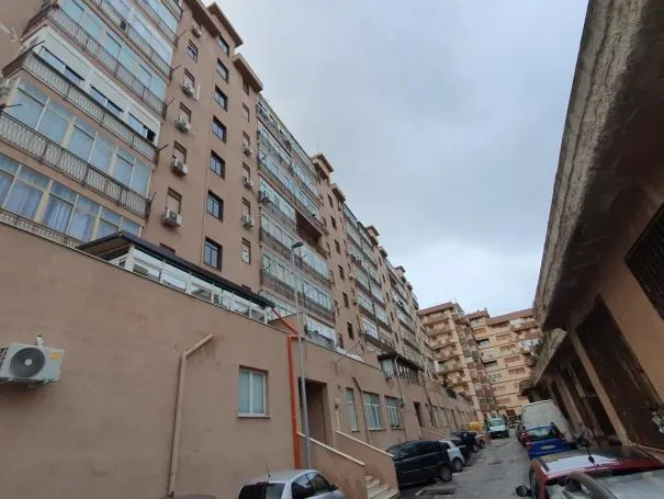 Appartamento a Palermo (Palermo) — foto 1