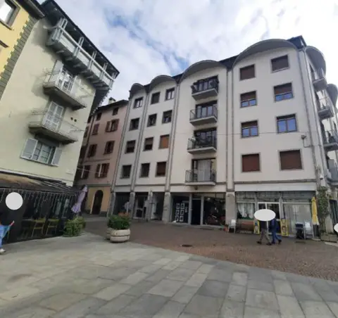 Fabbricati commerciali
