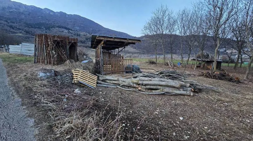 Terreno a Brentonico (Trento) — foto 1
