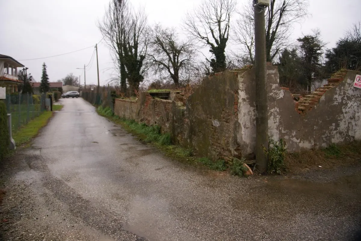 Edifici a destinazione particolare a Villa Bartolomea (Verona) — foto 1