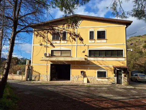 Fabbricati commerciali