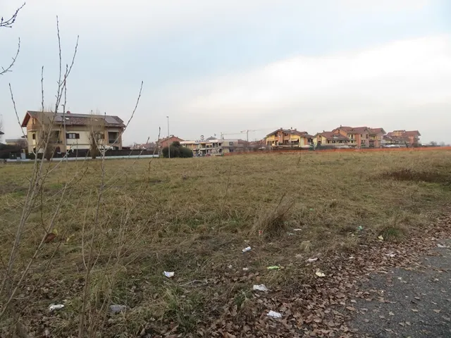 Terreno a Pianezza (Torino) — foto 1