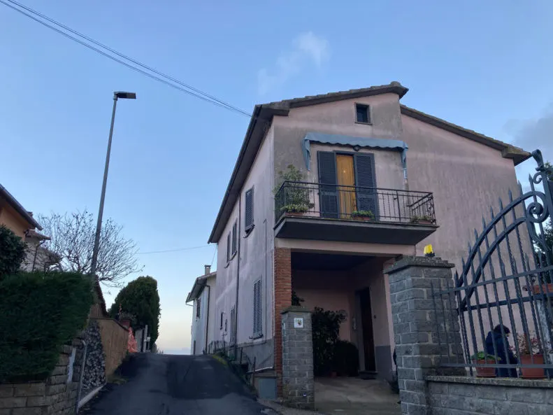 Fabbricato a Montefiascone (Viterbo) — foto 1