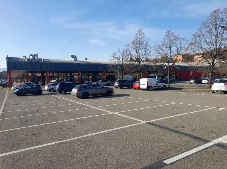 Negozio a Castellarano (Reggio Emilia) — foto 1