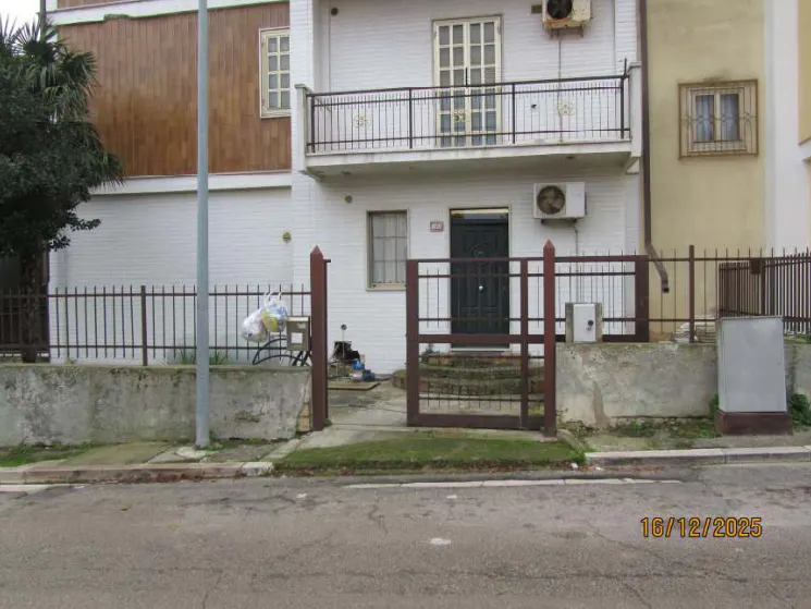 Negozi botteghe a Torremaggiore (Foggia) — foto 1