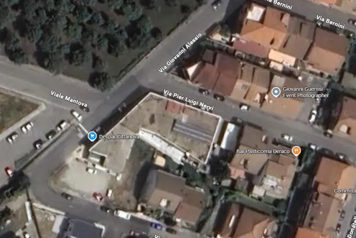 Magazzini e deposito a Cittanova (Reggio di Calabria) — foto 1