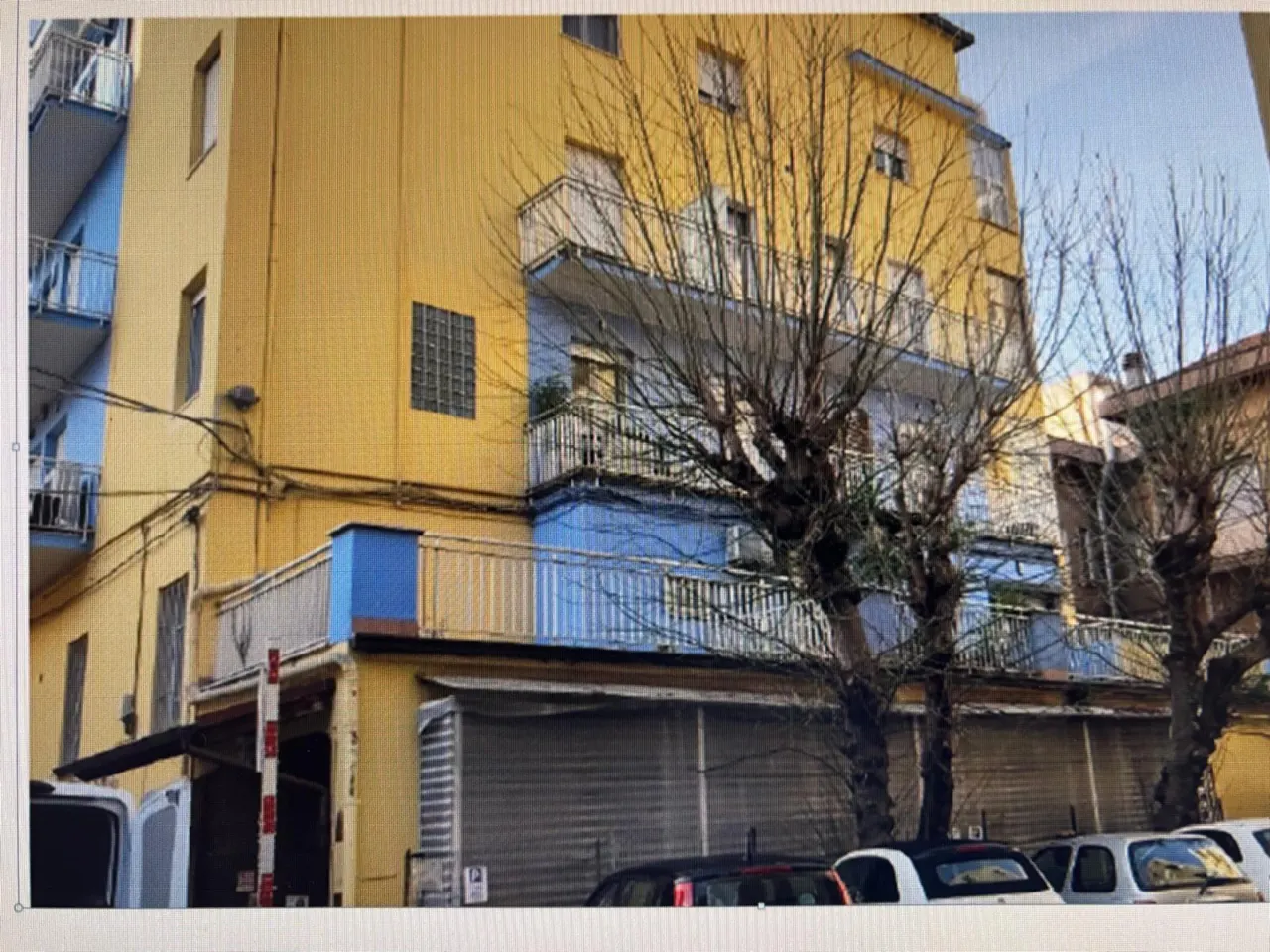 Negozi botteghe a Pescara (Pescara) — foto 1
