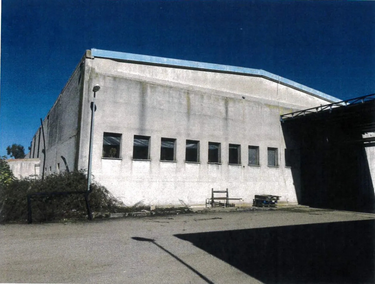 Edifici a destinazione particolare a Macomer (Nuoro) — foto 1