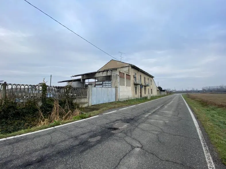 Terreno a Trino (Vercelli) — foto 1