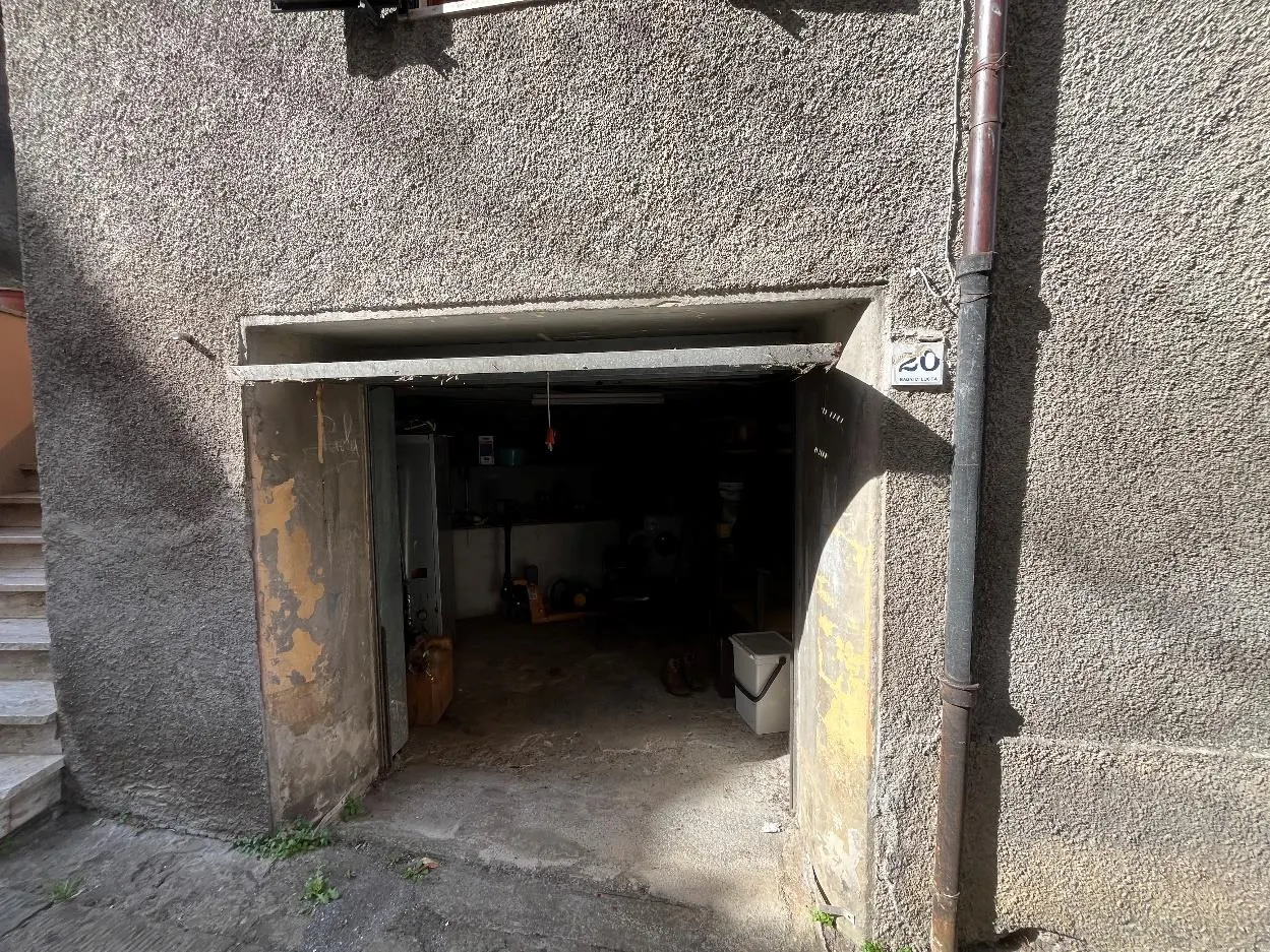 Abitazione ultrapopolare a Bagni di Lucca (Lucca) — foto 1