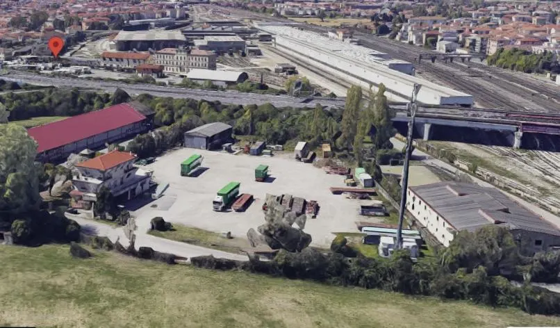 Fabbricati commerciali — foto 1