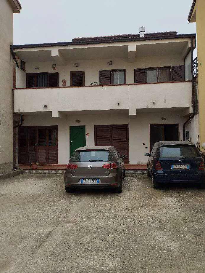 Villino a Cosenza (Cosenza) — foto 1
